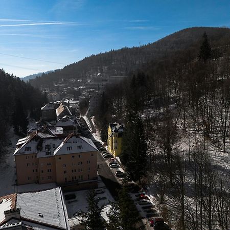 Hotel Vera Jáchymov Buitenkant foto